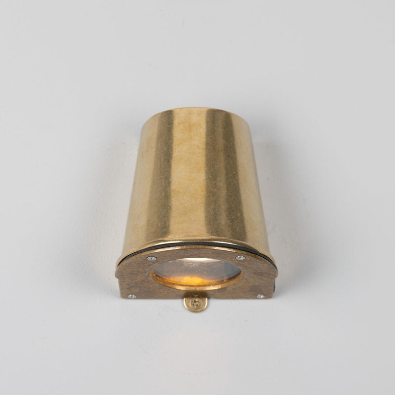 
                      
                        WADE OUTDOOR WALL LIGHT
                      
                    