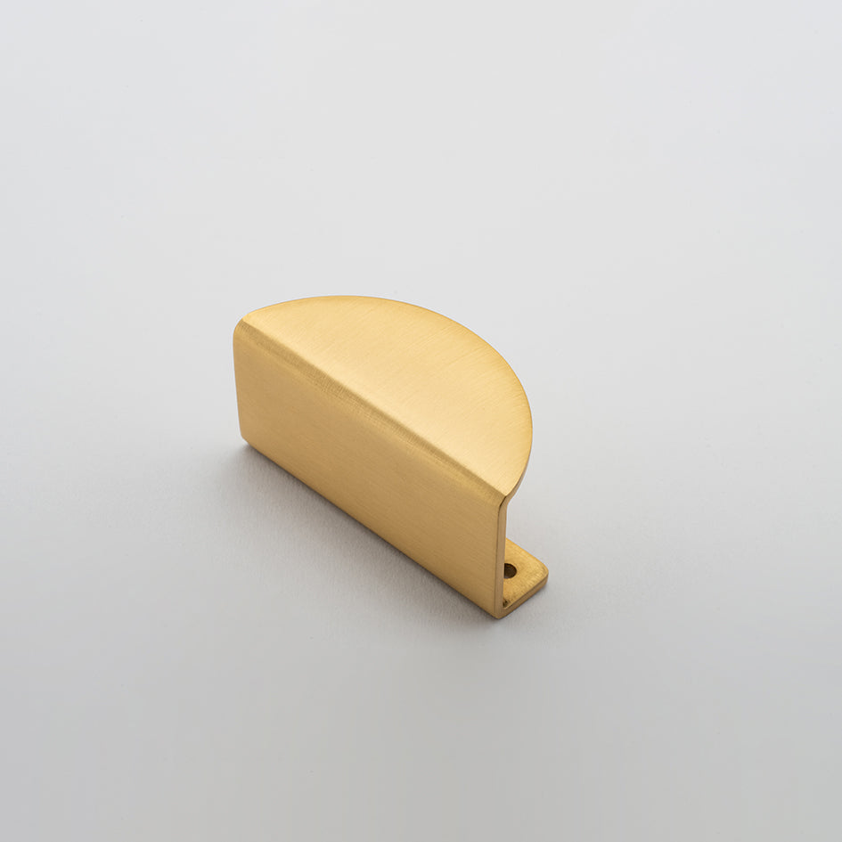 
                      
                        Osaka Lip Drawer Pull
                      
                    